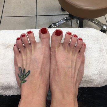 Beauti Nails - Glitter Red ties for Christmas! - Nail Salons Near Me - Bakersfield, California