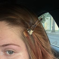 Pure Threading & Skin Care - Threaded brow