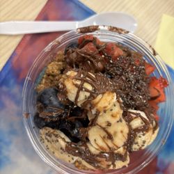 Tropical Smoothie Cafe - ACAI BOWL WITH NUTELLA- wimpy and just OK