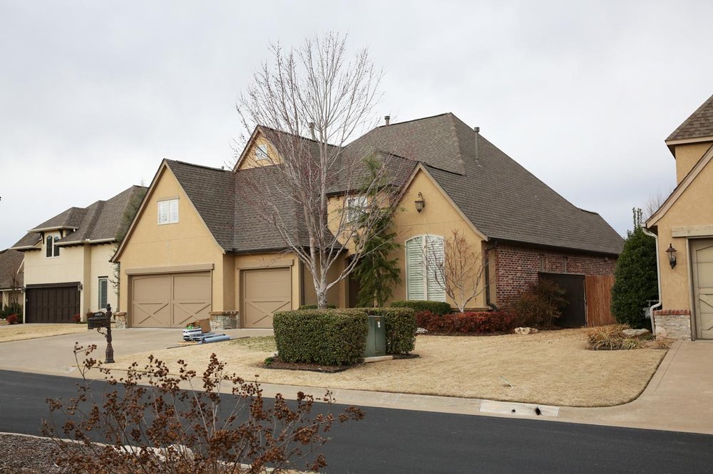 Slide of Right Now Roofing & Solar