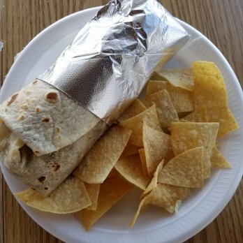 Los Dos Toritos - Chicken burrito ($7.85) - Seafood Near Me - Baker, California