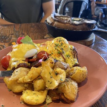 Berkeley Social Club - Blackstone Benedict - Breakfast & Brunch Near Me - Berkeley, California