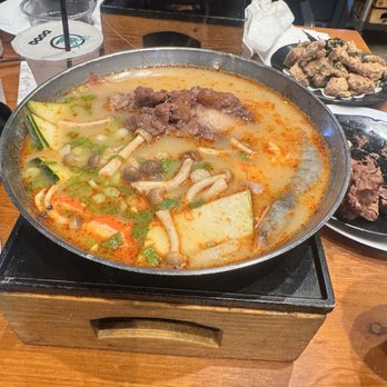 Boiling Pot and Boba Street - Thai tom Build Your Own Mini Hot Pot! - Hot Pot Near Me - Northridge, California Boiling Pot and Boba Street - Thai tom Build Your Own Mini Hot Pot! - Hot Pot Near Me - Northridge, California
