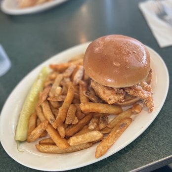 Metro Diner - Spicy Honey Chicken Sandwich - Diners Near Me - Pooler, Georgia Metro Diner - Spicy Honey Chicken Sandwich - Diners Near Me - Pooler, Georgia