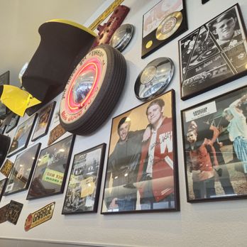 The Original Mels - Howe Ave - A wall inside the Original Mel's Diner, ordained with images and items of a beloved era. - American Near Me - Sacramento, California The Original Mels - Howe Ave - A wall inside the Original Mel's Diner, ordained with images and items of a beloved era. - American Near Me - Sacramento, California