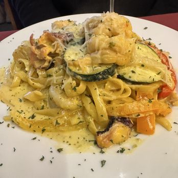 Jazz Bistro - Seafood Pasta - Music Venues Near Me - Fairbanks, Alaska