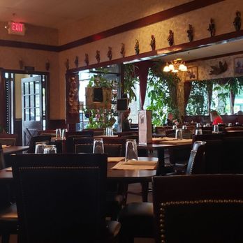 Singha Thai Restaurant - Actually very nice looking - Thai Near Me - Milwaukee, Wisconsin