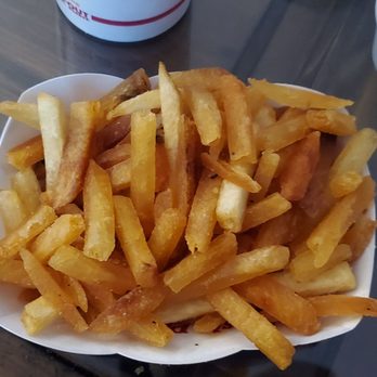 In-N-Out Burger - In n out well done horrible fries - Burgers Near Me - Pasadena, California