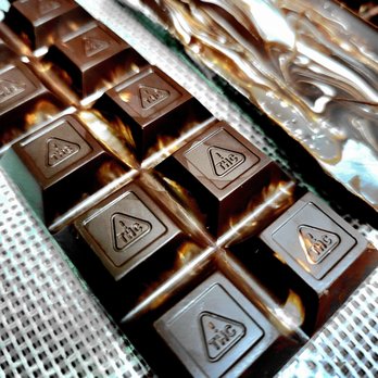 CBDHOUSE - THC infused chocolate - Cannabis Clinics Near Me - Bloomington, Minnesota