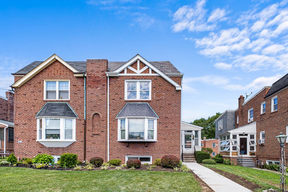 NESHAMA LYNN FAULKNER BERKSHIRE HATHAWAY FOX & ROACH REALTORS