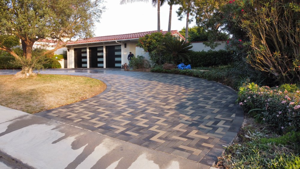 Slide of VMR Construction Services