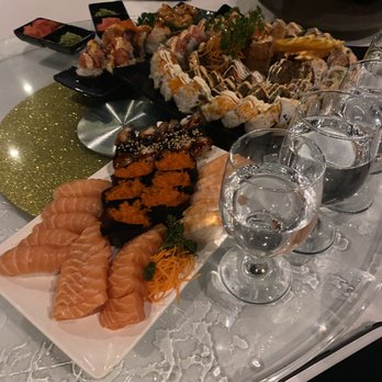Matsuno - a variety of sushi on a platter - Sushi Bars Near Me - Dollard-des-Ormeaux, Quebec Matsuno - a variety of sushi on a platter - Sushi Bars Near Me - Dollard-des-Ormeaux, Quebec