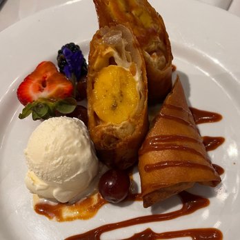 Chef Chai - Banana lumpia - better then i have ever eaten. Crispy outside and thick sweet banana with caramel sauce. - Asian Fusion Near Me - Honolulu, Hawaii