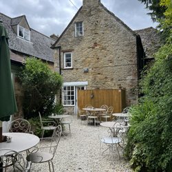 Lucy's Tearoom - Back patio
