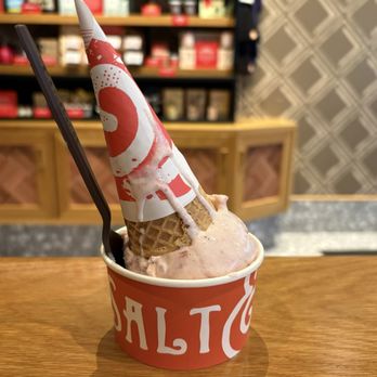 Salt & Straw - Ice Cream & Frozen Yogurt Near Me - Manhattan Beach, California Salt & Straw - Ice Cream & Frozen Yogurt Near Me - Manhattan Beach, California