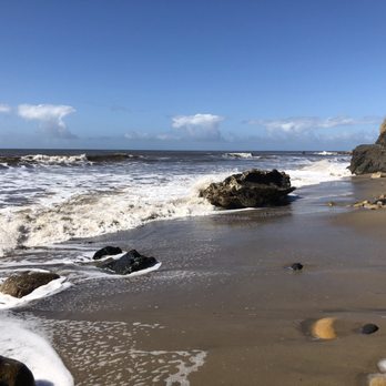 La Piedra State Beach - Slid down - Beaches Near Me - Malibu, California La Piedra State Beach - Slid down - Beaches Near Me - Malibu, California