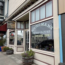 Exterior outside entrance of Roundman's Smoke House - Fort Bragg, California Exterior outside entrance of Roundman's Smoke House - Fort Bragg, California