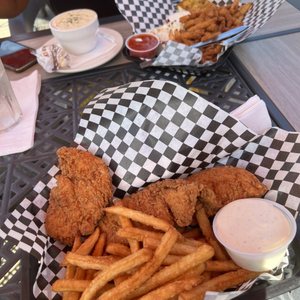 SEXTANT BAR AND GALLEY - 88 Photos & 176 Reviews - 4035 NE Marine Dr