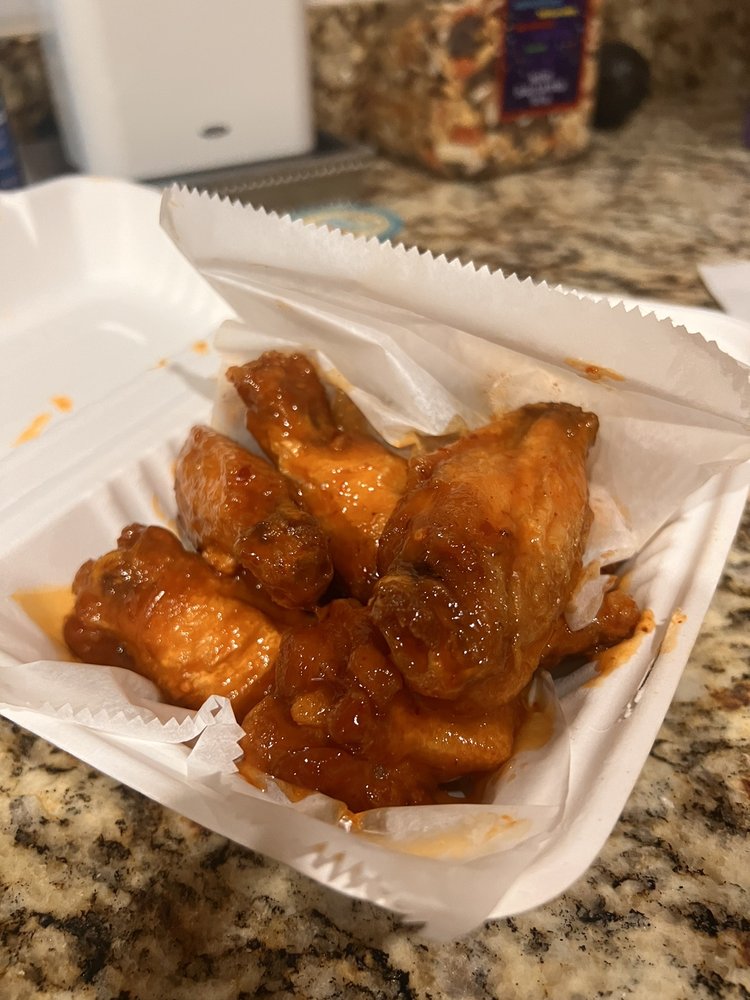 AMERICA’S BEST WINGS Updated August 2024 27 Photos & 30 Reviews