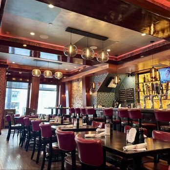 City Diner - Updated decor with comfortable seating - American Near Me - Jersey City, New Jersey