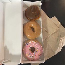 Donuts Donuts