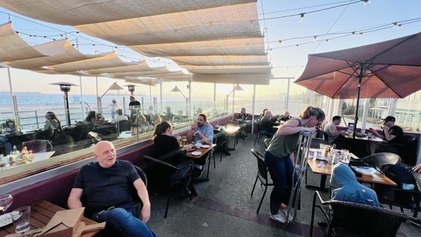 Belmont Brewing Co by null