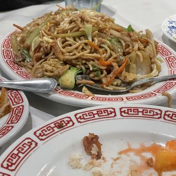 Tsing Tao Chinese Restaurant - Pork chow mein - Chinese Near Me - Clovis, California Tsing Tao Chinese Restaurant - Pork chow mein - Chinese Near Me - Clovis, California