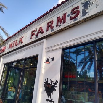 Howlin' Ray's - Outside. Notice the illuminated HR. - Southern Near Me - Pasadena, California