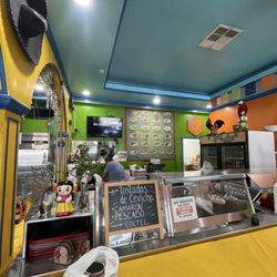 El Mariachi Loco - Cashier area
