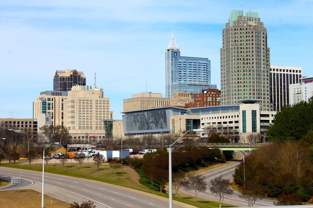 RALEIGH MORTGAGE GROUP Updated October 2024 42 Photos 8414 Falls