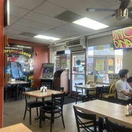 Seating , TV AND KIDS GAMING