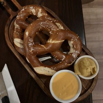 Great Heart Brewing - Pretzel - Burgers Near Me - Olivette, Missouri Great Heart Brewing - Pretzel - Burgers Near Me - Olivette, Missouri