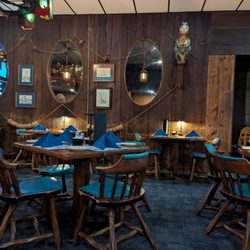 Windward Passage Restaurant - Interior