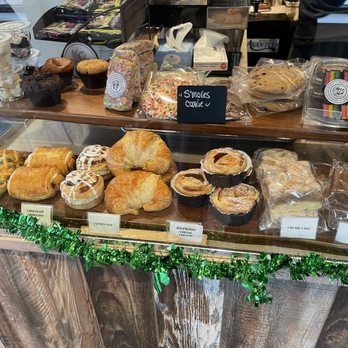 New York Beanery - Pastry display - Coffee & Tea Near Me - Amityville, New York New York Beanery - Pastry display - Coffee & Tea Near Me - Amityville, New York