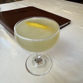 Bohanan's - Bee's Knees Cocktail - Steakhouses Near Me - San Antonio, Texas