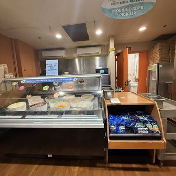 Wiki Wiki Market - Pick up counter - Fast Food Near Me - Honolulu, Hawaii Wiki Wiki Market - Pick up counter - Fast Food Near Me - Honolulu, Hawaii
