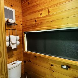 Postcard Cabins The Thumb, Outdoor Collection by Marriott Bonvoy - Bathroom