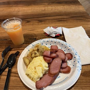 Hampton Inn Key West - Breakfast!!!!! - Hotels Near Me - Key West, Florida