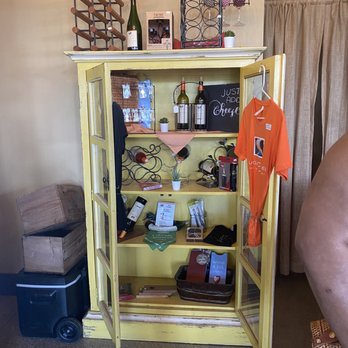 Sugar Creek Vineyard And Winery - Decor near the bar - Wine Tasting Room Near Me - Carmel, Indiana