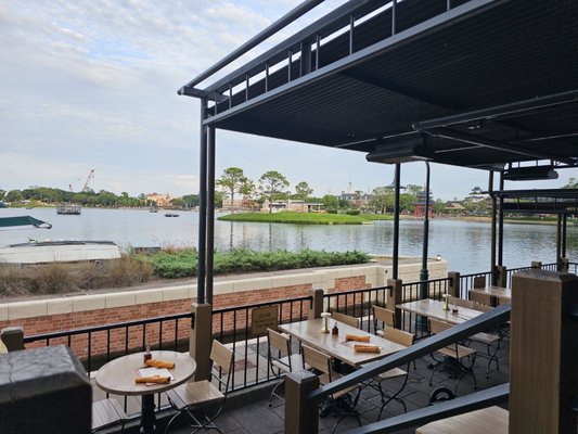 Rose & Crown Pub by null