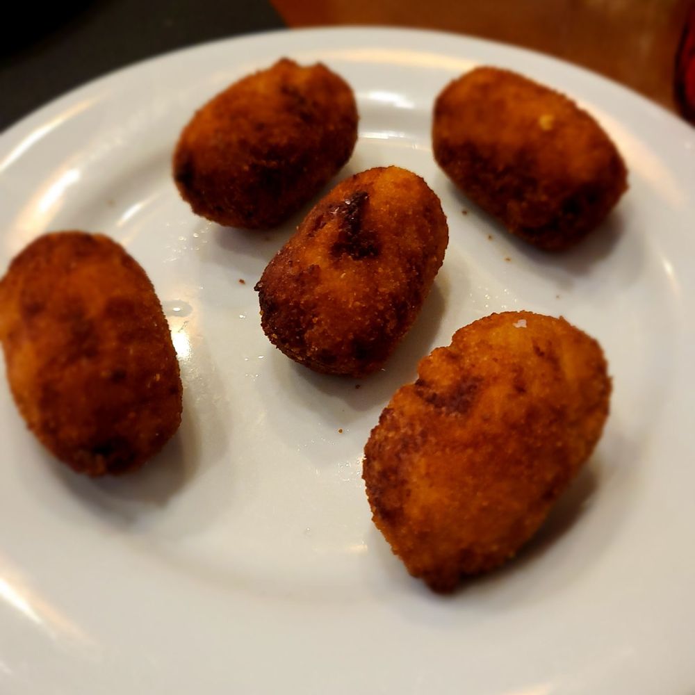 El Tunel - Croquetas de Jamón - Tapas Bars Near Me - Palma de Mallorca, PM El Tunel - Croquetas de Jamón - Tapas Bars Near Me - Palma de Mallorca, PM
