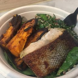 Salmon sweet potato mint greens and tabouleh Salmon sweet potato mint greens and tabouleh