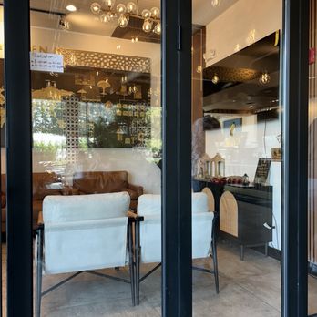 Haraz - Conference room area - Coffee & Tea Near Me - Aurora, Illinois Haraz - Conference room area - Coffee & Tea Near Me - Aurora, Illinois