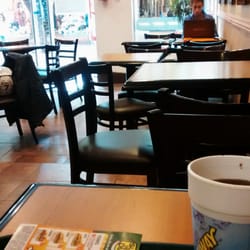 Subway - Poca gente almorzando.