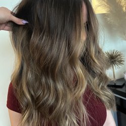 Willow Salon