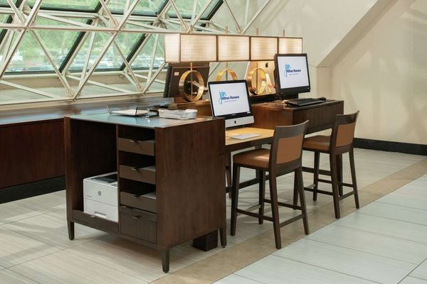 Hilton Bellevue by null
