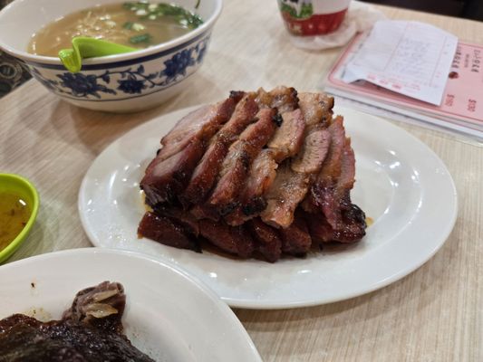 Yat Lok Restaurant by null