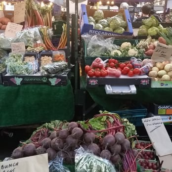 St. George's Market - Farmers Market Near Me - Belfast, BFS