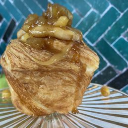 Cruffin