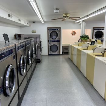 Shadyside Laundermat Office - Clean! - Laundromat Near Me - Shady Side, Maryland Shadyside Laundermat Office - Clean! - Laundromat Near Me - Shady Side, Maryland